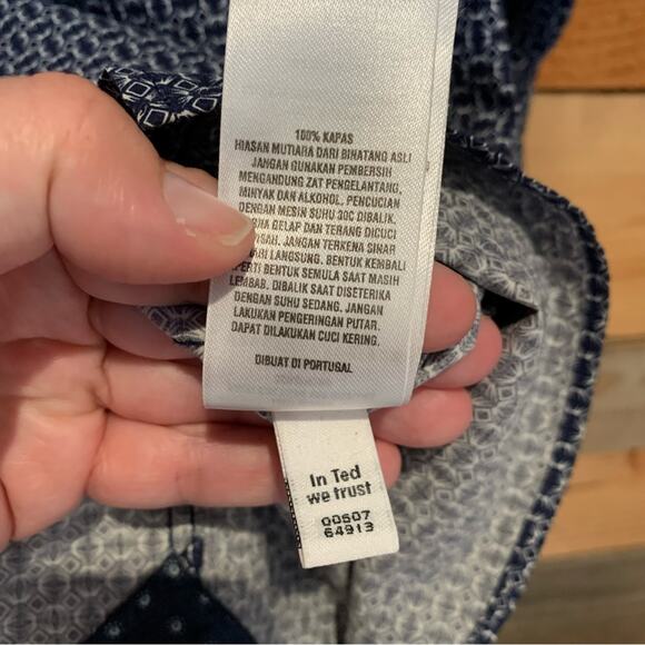 Ted Baker Dot Print Button Down Dress Shirt Navy Sz 6 (2XL) Office Preppy Dressy - Picture 15 of 16